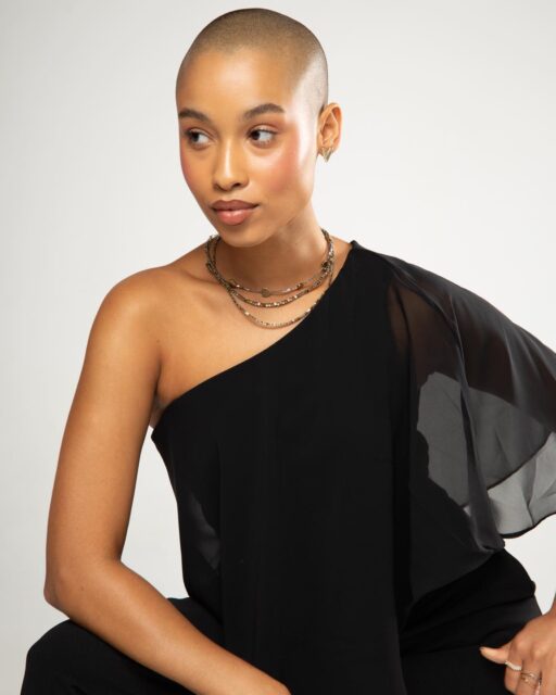 A força da hematita encontra a leveza do design contemporâneo.
A Coleção Bohemia une pedras naturais e formas orgânicas, criando joias com alto valor percebido e fácil aceitação por clientes que amam um visual moderno e autêntico. #atacadodesemijoias #revendasemijoias #semijoiasparaloja #empreendedorismofeminino #semijoiasfinas