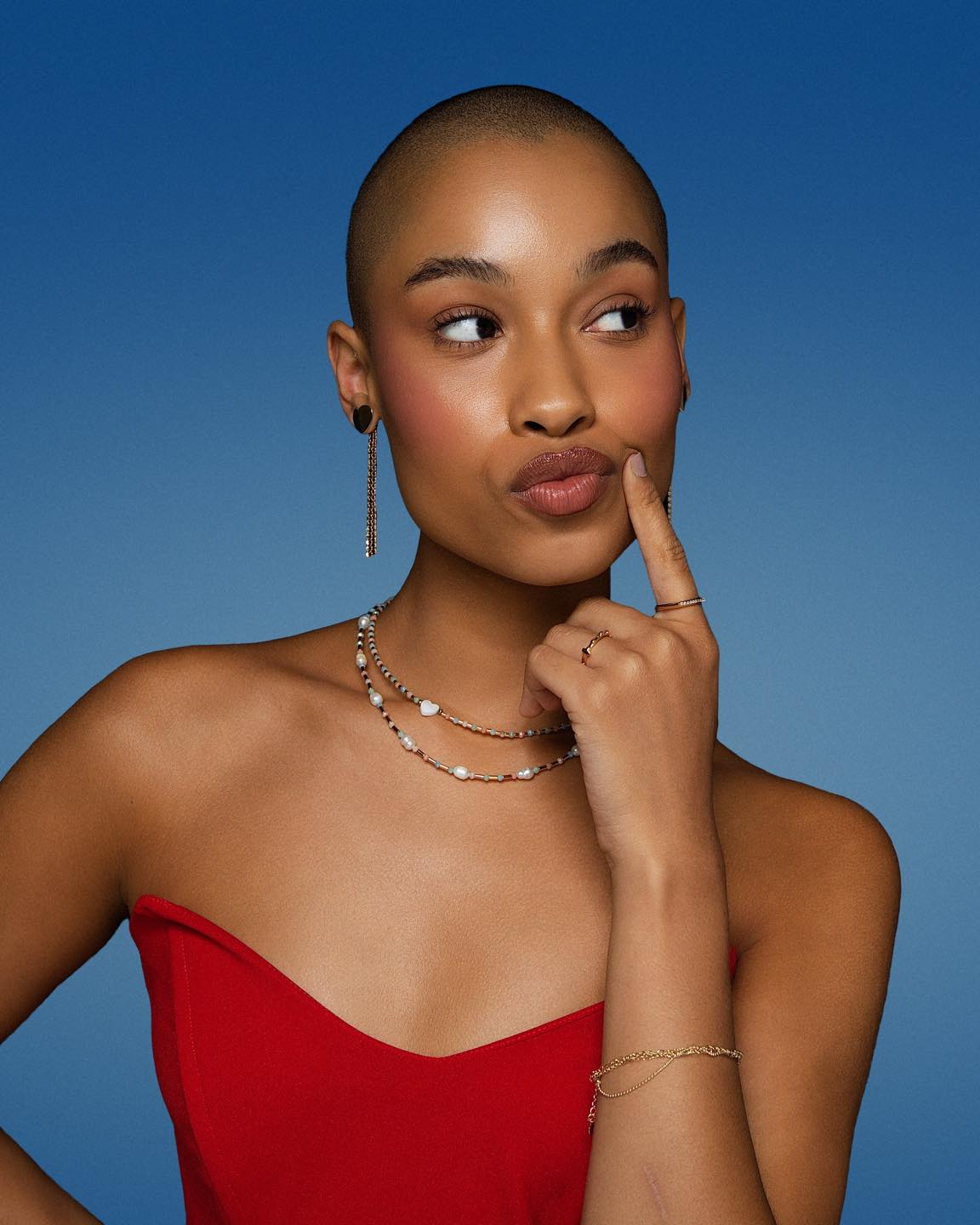 Fechando a Náutica do jeito que ela merece 🌊✨
 Leve, moderna e cheia de personalidade — uma coleção feita pra brilhar no verão e vender o ano inteiro.  #ColecaoNautica #SemijoiasAtacado #AcessoriosComEstilo #TrendVerão #RevendaComSucesso