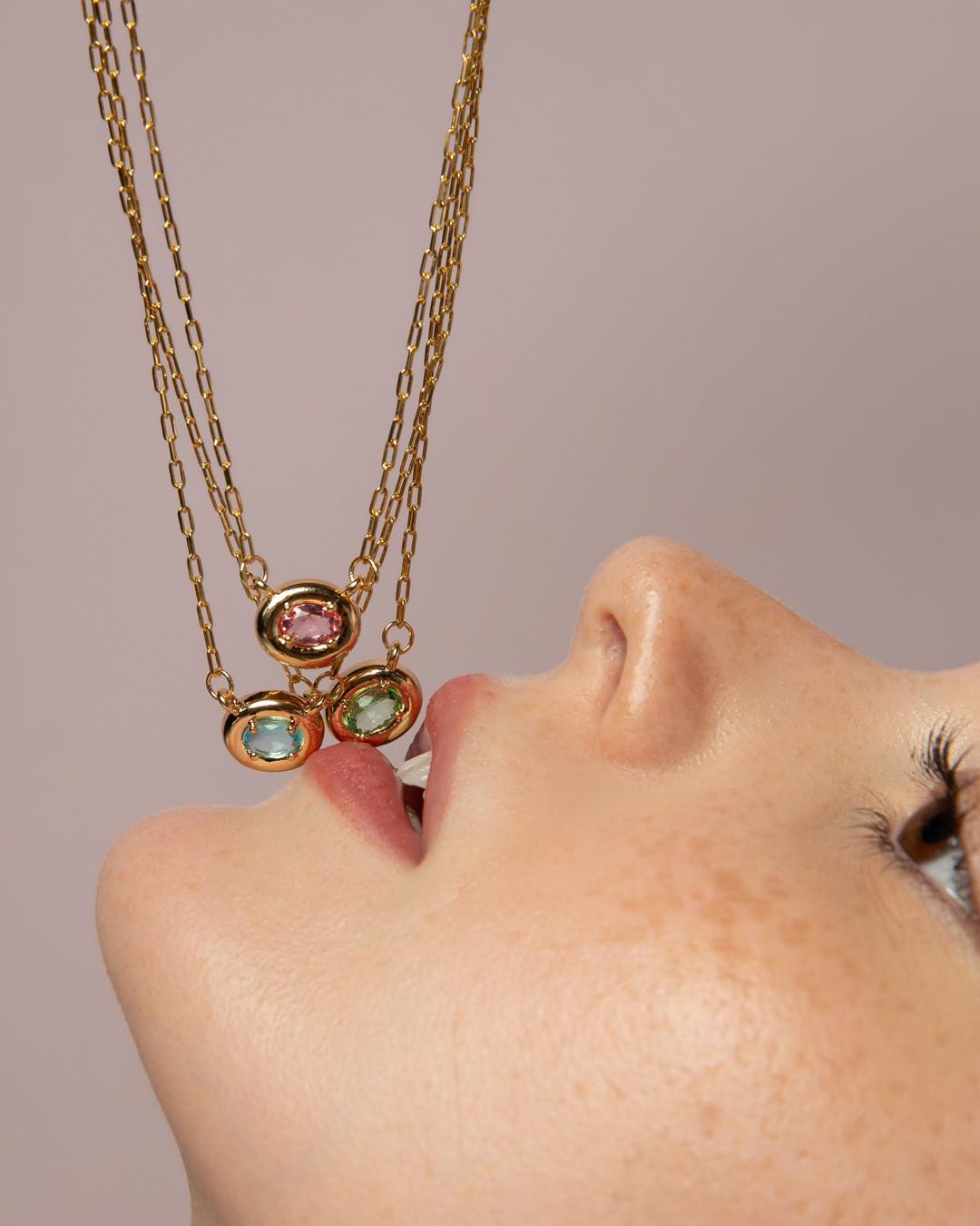 |PREVIEW|
A coleção #Petit revela a delicadeza dos tons pastéis em peças leves. Zircônias coloridas trazem charme e suavidade para composições delicadas e modernas.  Lançamento oficial 12.03  #luacessorios #lancamentoluacessorios #novacolecao #outonoinverno