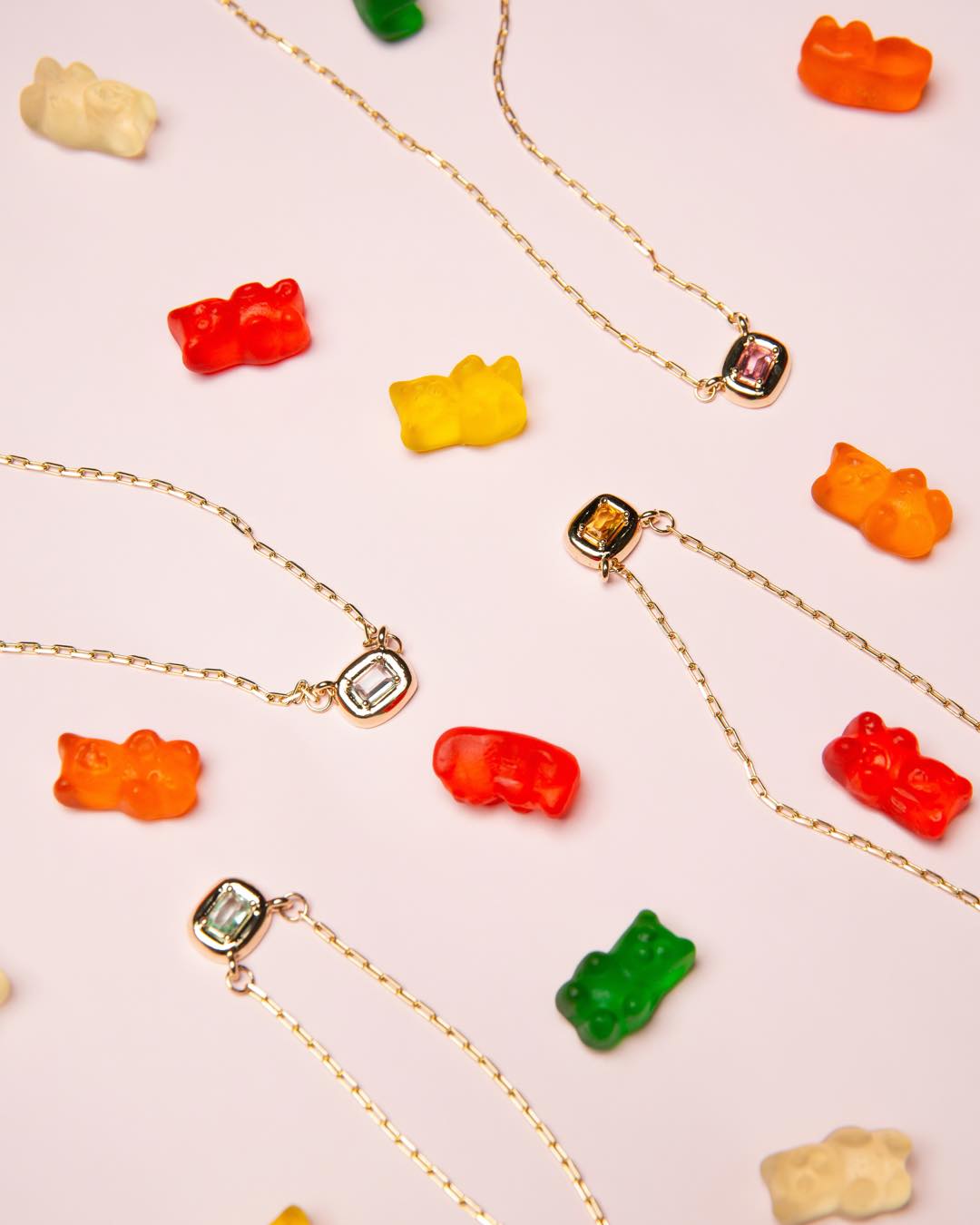 mood gummy 🍬
Na coleção Petit, as cores ganham protagonismo! #luacessorios #colecaopetit #novacolecao #semijoiasatacado #acessoriosfemininos