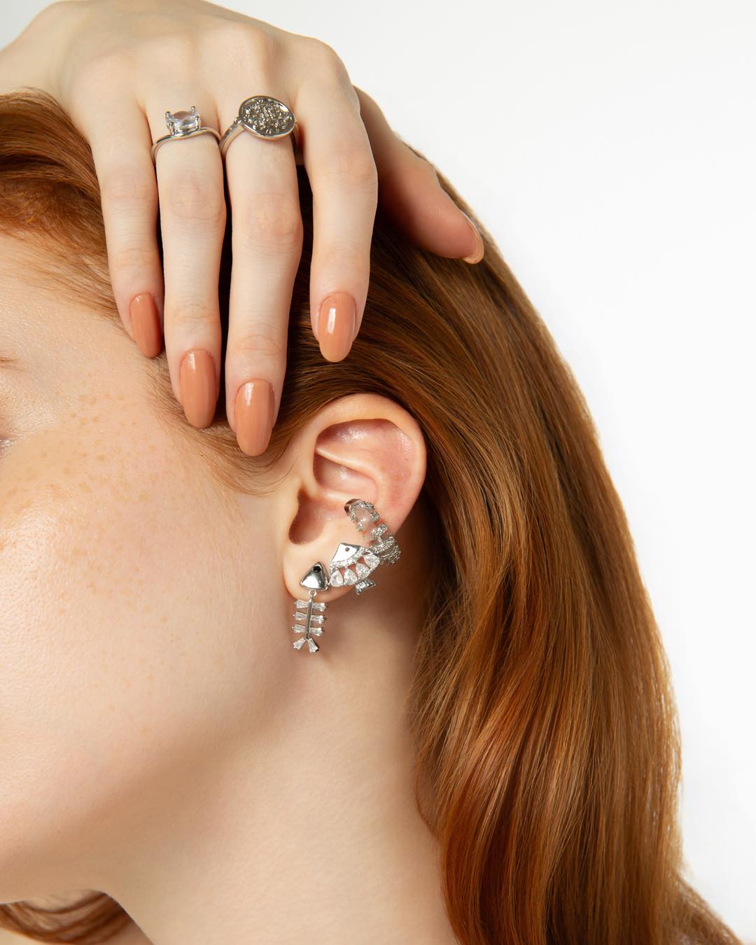 Ouse combinar...  Na Santorini, os detalhes do mar se encontram em composições criativas e cheias de personalidade.  #luacessorios #colecaosantorini #novacolecao #semijoiasatacado #acessoriosfemininos