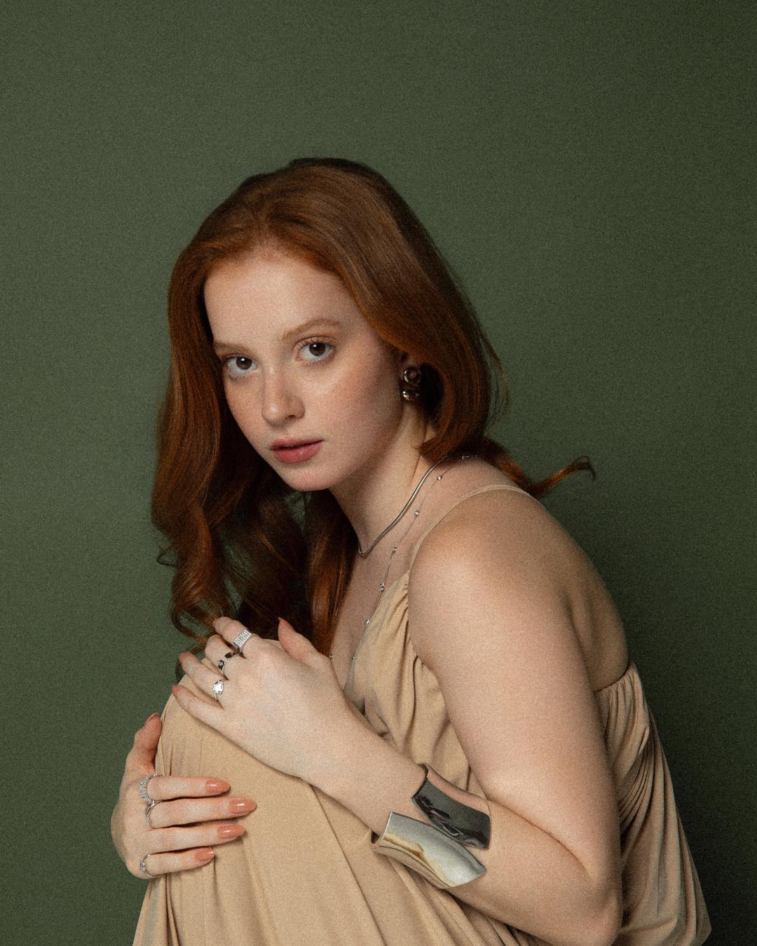 Na coleção Recall você mergulha em uma estética moderna e levemente retrô.  #luacessorios #colecaorecall #novacolecao #semijoiasatacado #designautoral