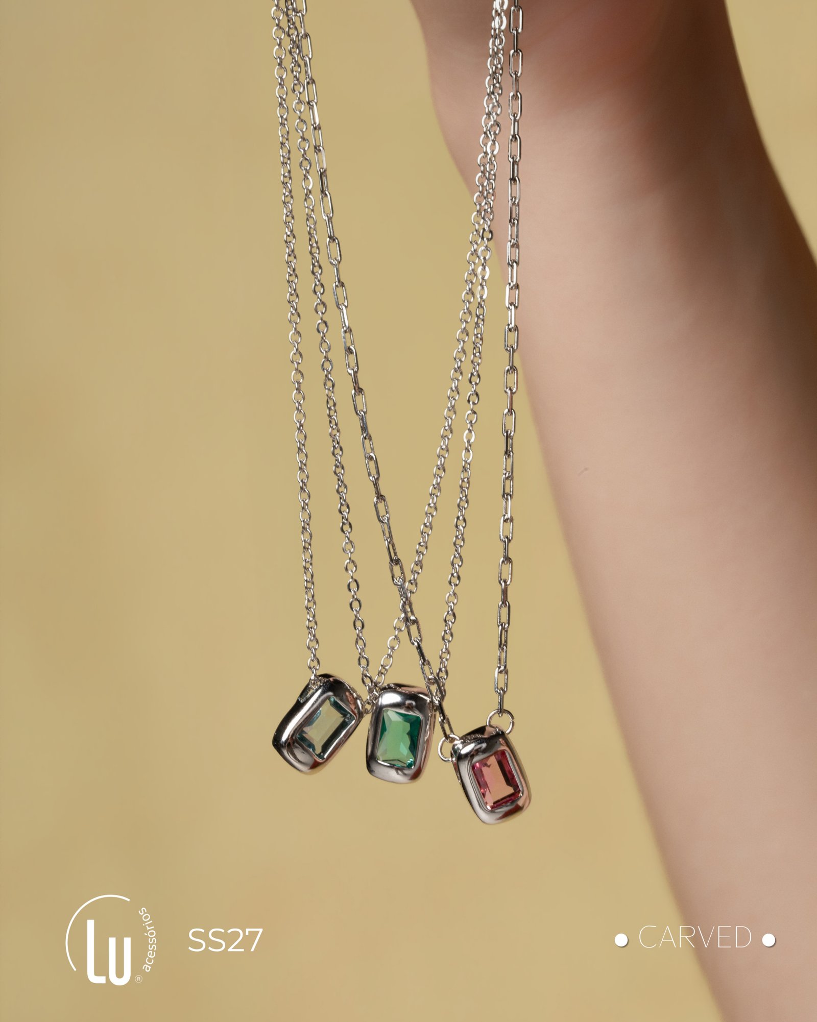 Apresentamos um preview de CARVED, a coleção inspirada na beleza das formas lapidadas e na sofisticação das zircônias coloridas.  Linhas marcantes, design contemporâneo e composições que transformam cada detalhe em destaque.  Este é apenas o começo.  📅 Lançamento nacional | 06.08